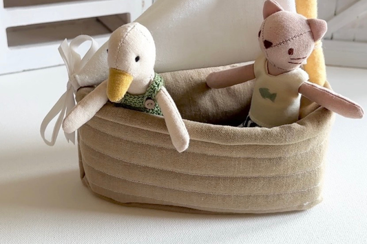 DIY Fabric Boat for Mini Dolls